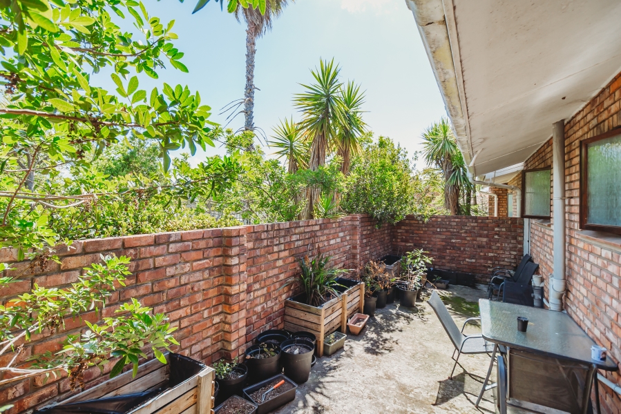 4 Bedroom Property for Sale in Loerie Park Western Cape